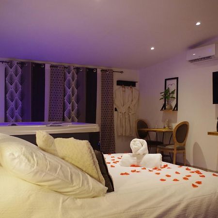 La Chambre Des Songes Saze  Ngoại thất bức ảnh