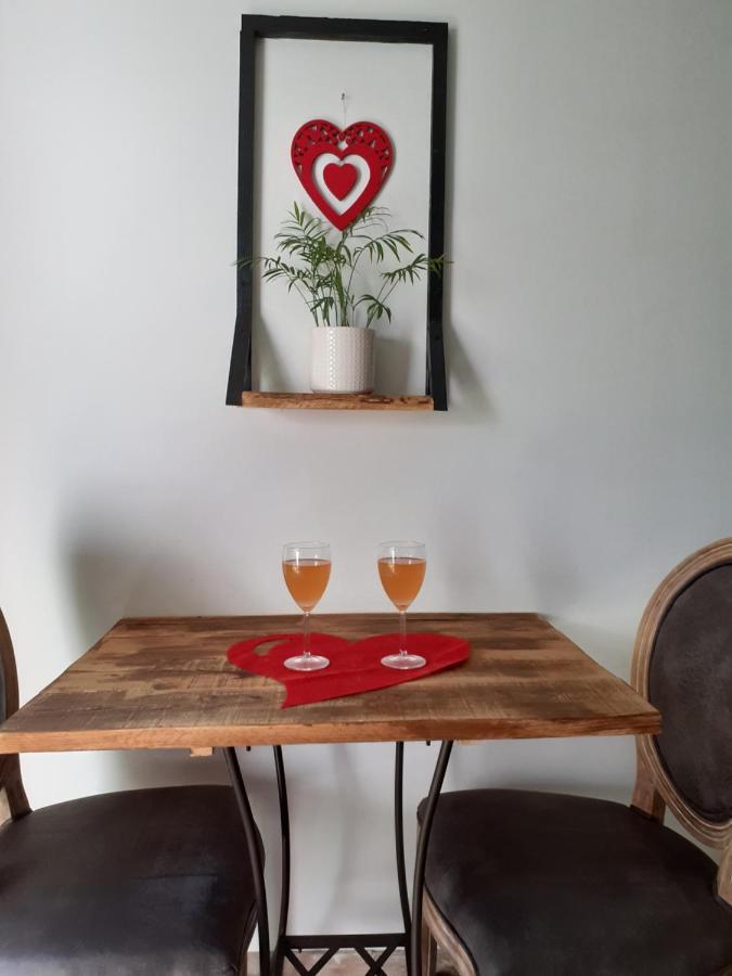 La Chambre Des Songes Saze  Ngoại thất bức ảnh