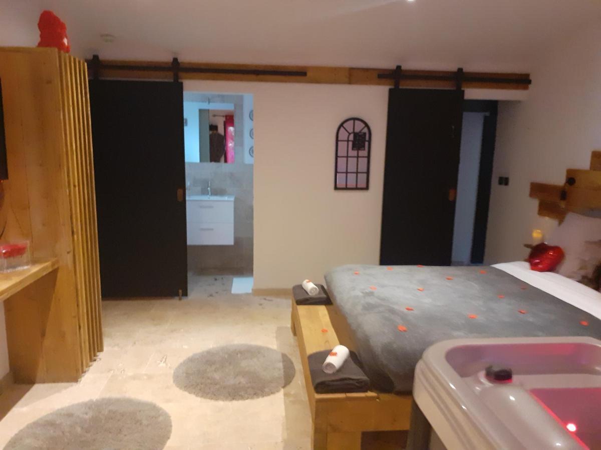 La Chambre Des Songes Saze  Ngoại thất bức ảnh