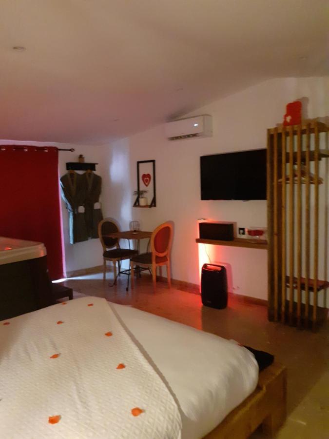La Chambre Des Songes Saze  Ngoại thất bức ảnh